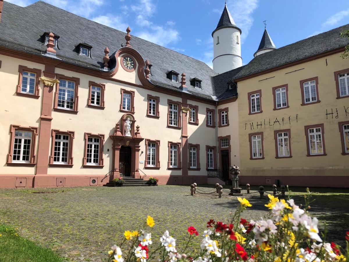 Kloster Steinfeld Gaestehaus Kall المظهر الخارجي الصورة