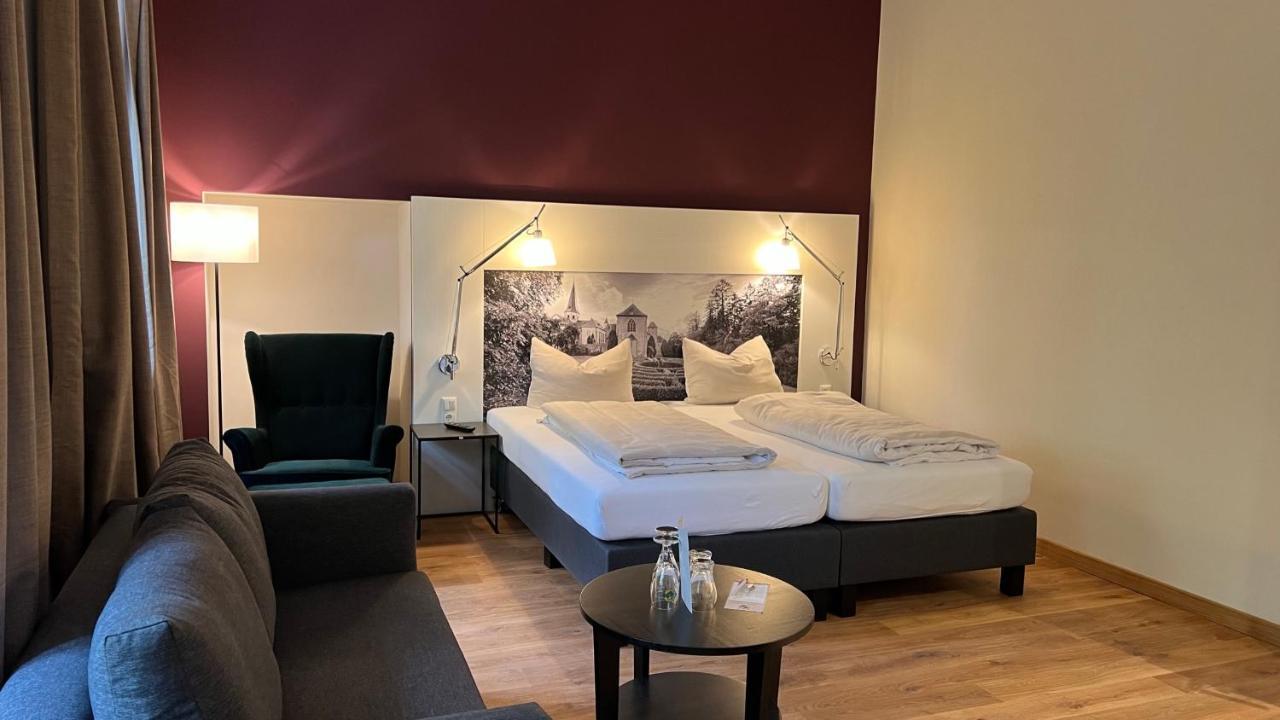 Kloster Steinfeld Gaestehaus Kall المظهر الخارجي الصورة